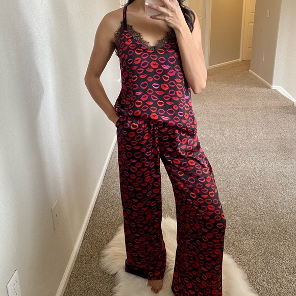 molly bracken black pj set Valentine’s Day - Picture 9 of 9